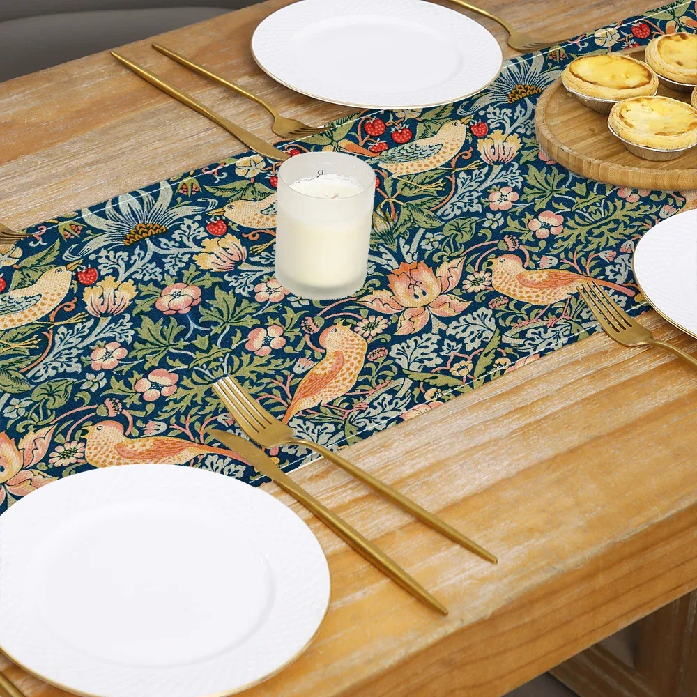 William Morris Table Runner Strawberry Thief 180x33cm William Morris Table Runner